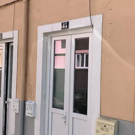 Center Arroios Flat 5 *