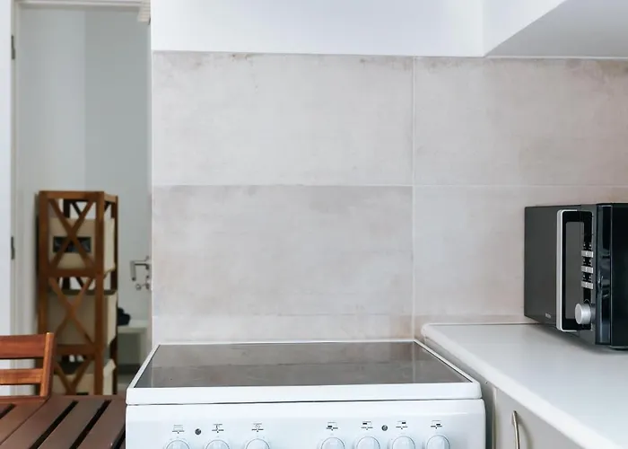 Appartement Center Arroios Flat 5 *